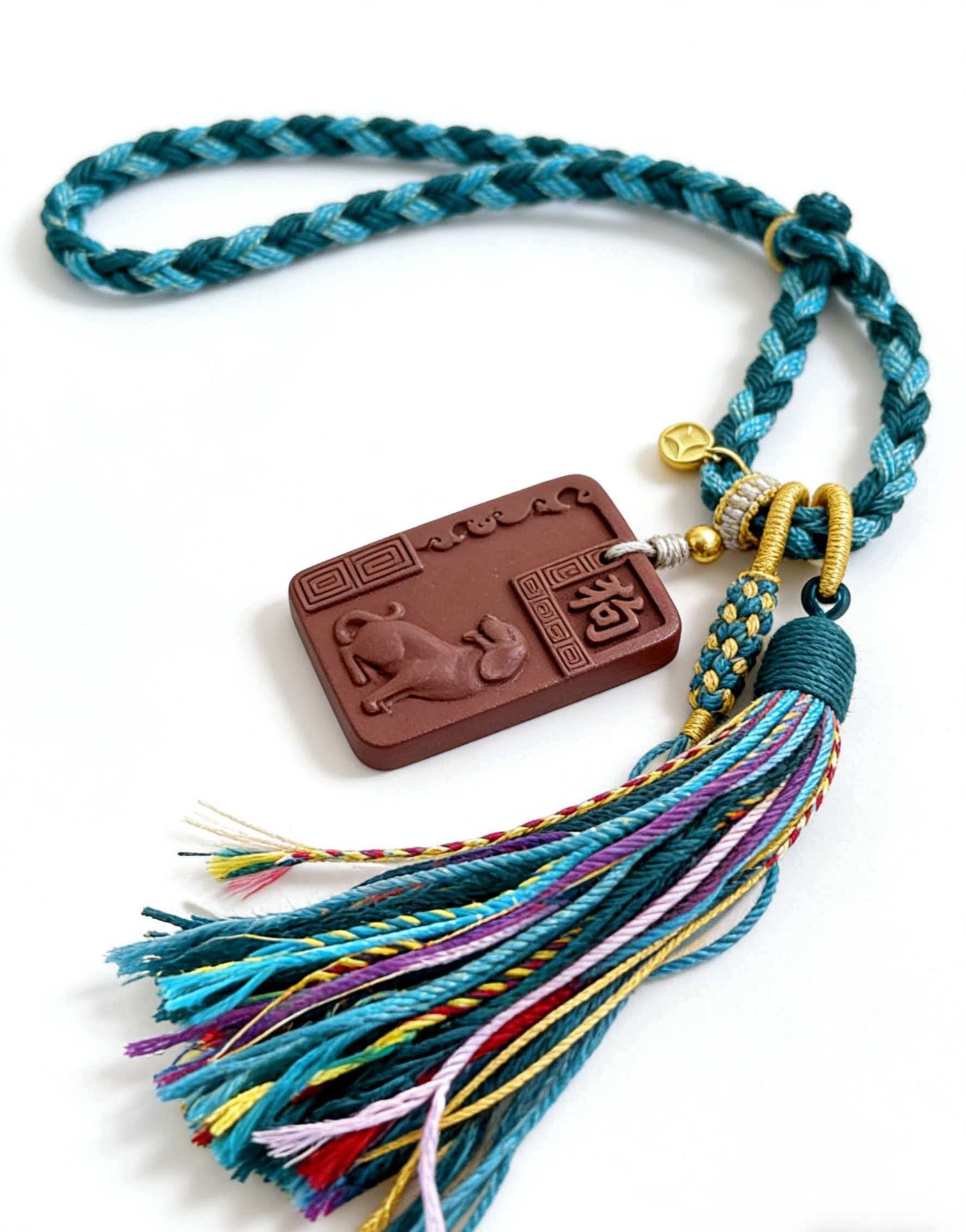 十二生肖香牌（化太岁生肖建议佩戴物件）对照生肖选择适合自己的提醒物件。